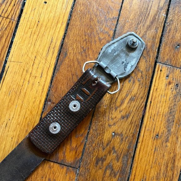 Vintage 1970s Triumph Motorcycles Men Brown Branded Leather Matching Buckle Belt - Picture 4 of 4